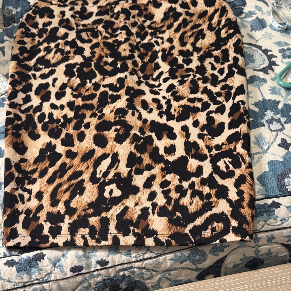 Thalia Sodi Animal Print Pencil Skirt - Picture 3 of 13